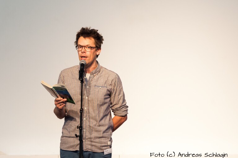 „Am meisten beeindruckt hat mich der Auftritt von Ernst Jandl in der Royal Albert Hall“ – Stichwort Poetry Slam: Drei Fragen an Markus&nbsp;Köhle