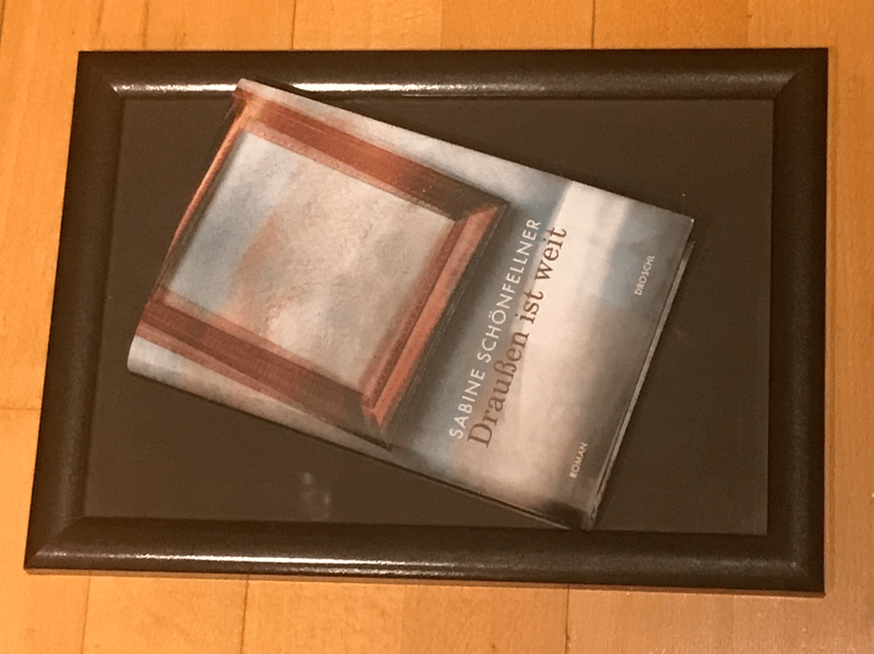 Vom Erinnern und Verschwinden: Sabine Schönfellners Draußen ist&nbsp;weit